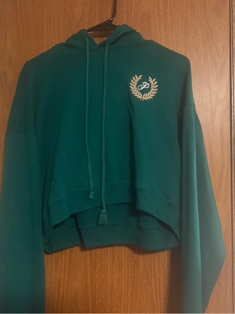 PINK Victoria's Secret Teal Cropped Hoodie with Laurel Emblem